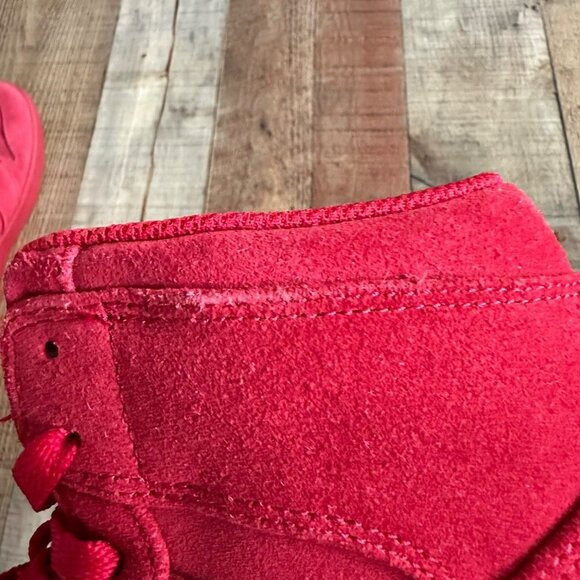 Nike Air Jordan 1 Retro High Red Suede -12 - Picture 13 of 13